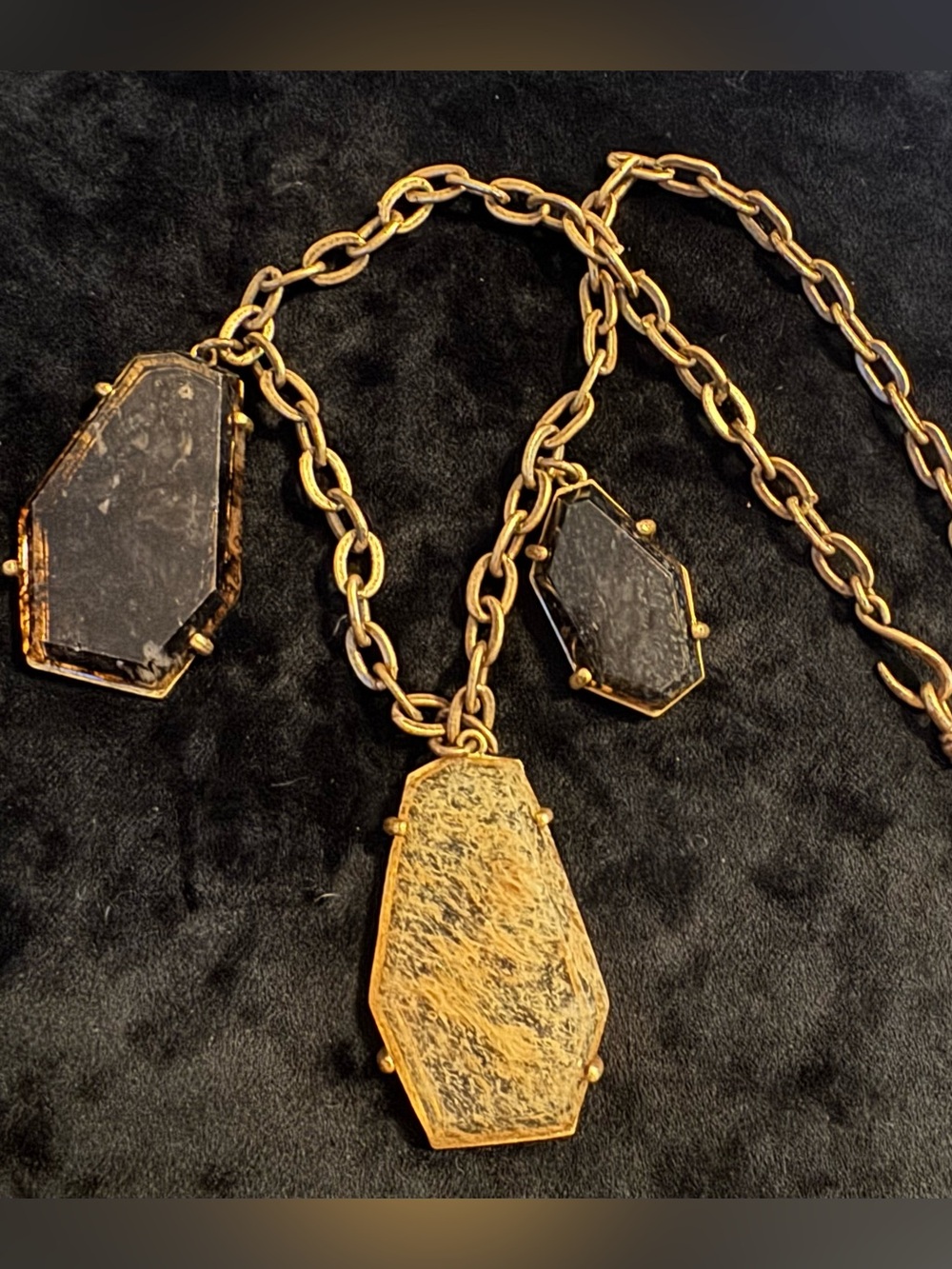 Gold-Tone Geometric Pendant Necklace and Earrings Set